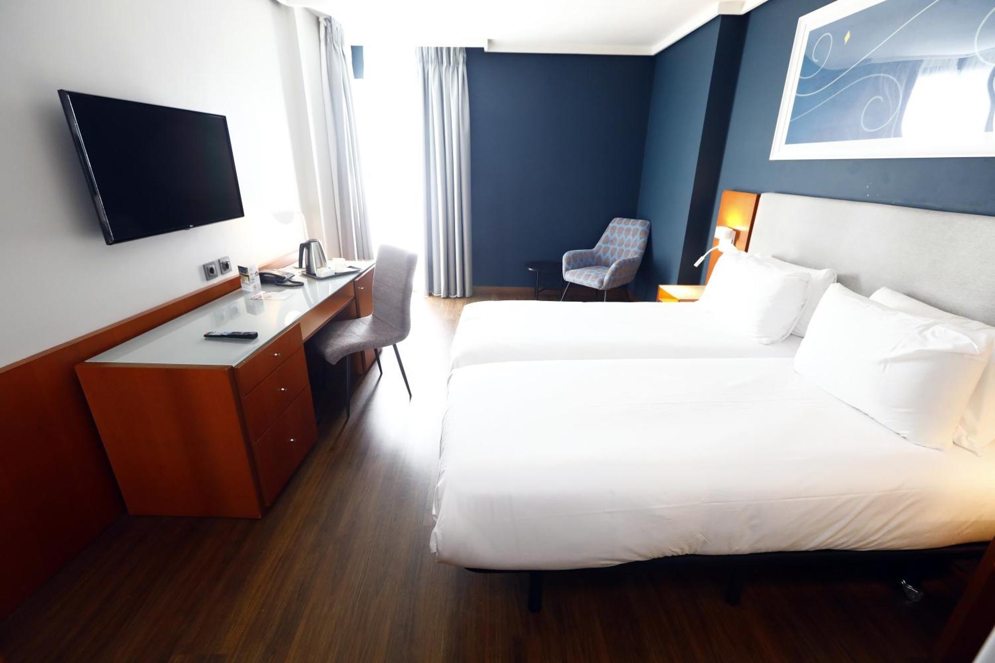 Travelodge Madrid Coslada Aeropuerto Buitenkant foto