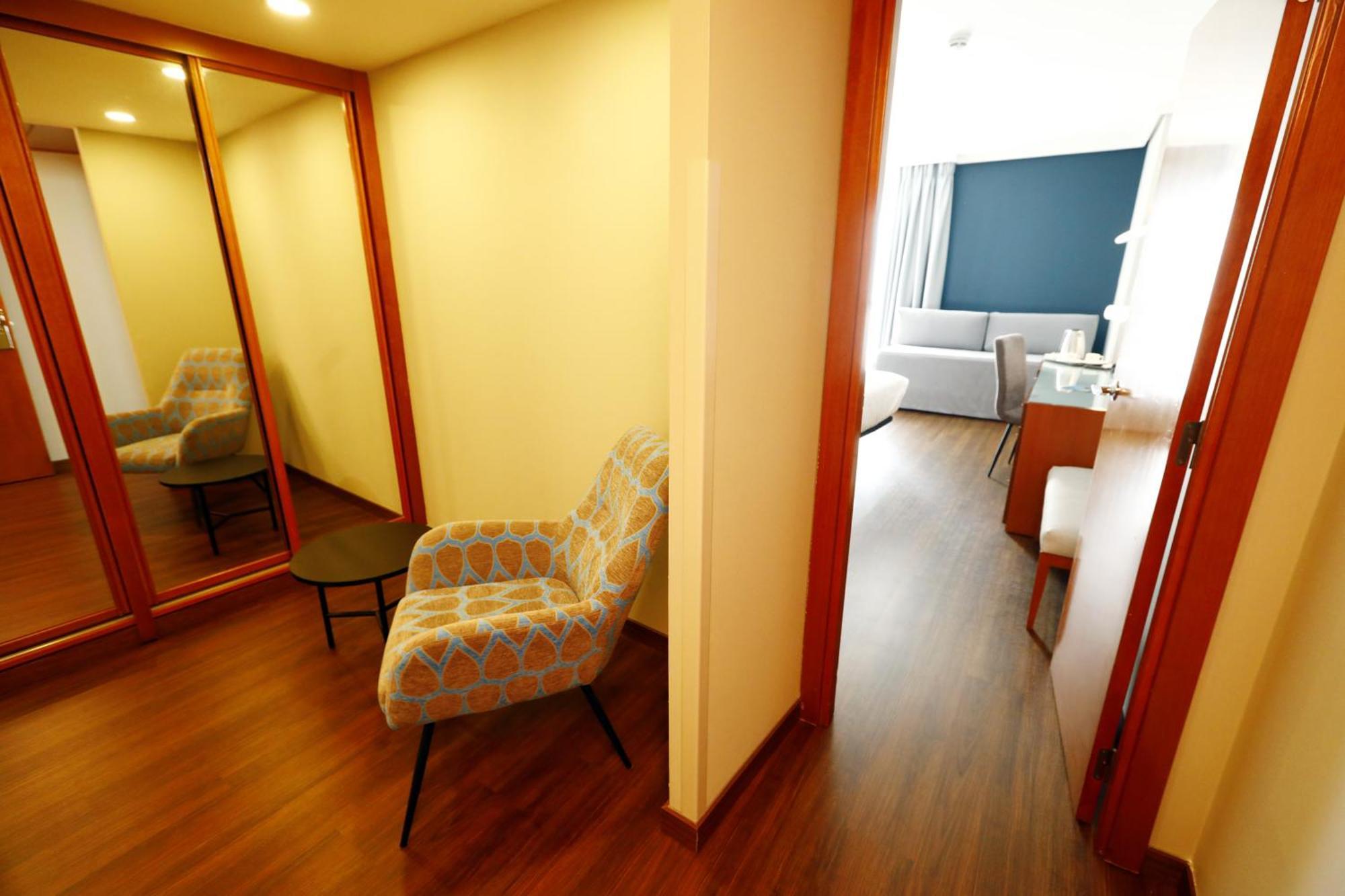 Travelodge Madrid Coslada Aeropuerto Buitenkant foto