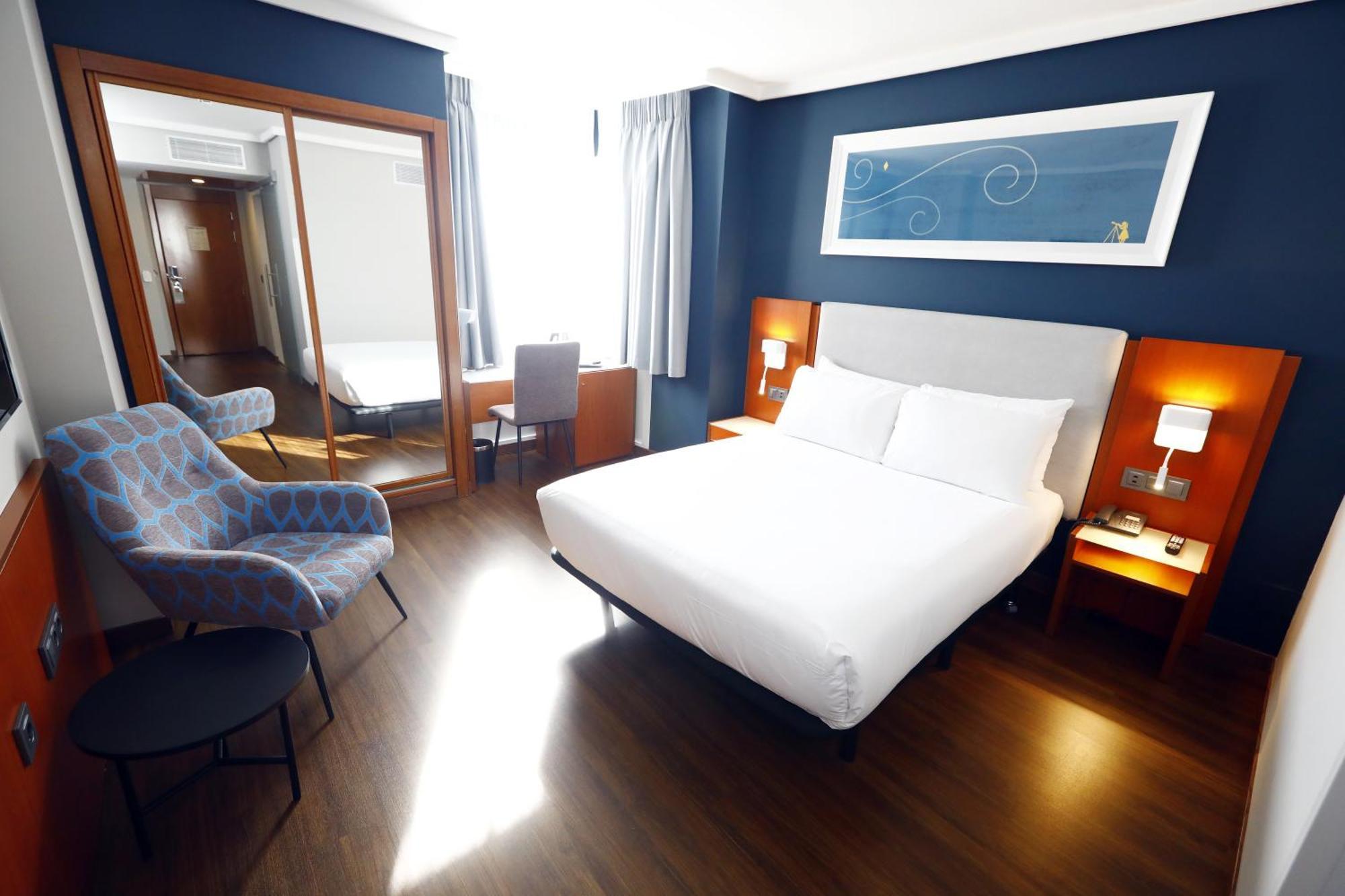 Travelodge Madrid Coslada Aeropuerto Buitenkant foto
